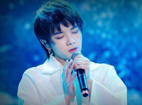 华晨宇媒体吃瓜,吃瓜群众热议背后的真相